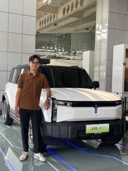 Bagus Sales Executive Chery Indonesia